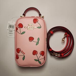 NWT Coach CF371 Eva Phone Crossbody With Heart Cherry Print Powder Pink
